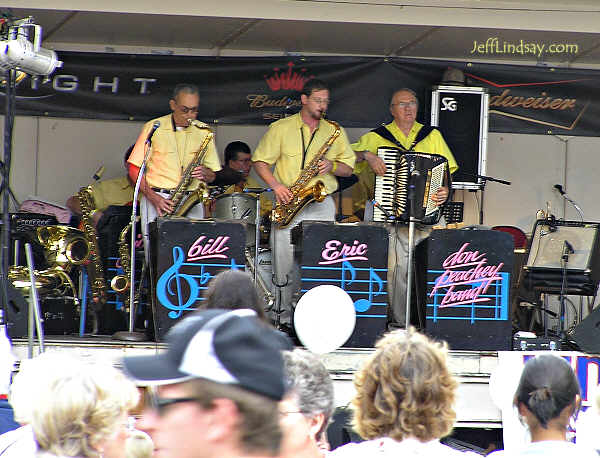 The Don Peachey Band was one of several musical groups providing free entertainment.
