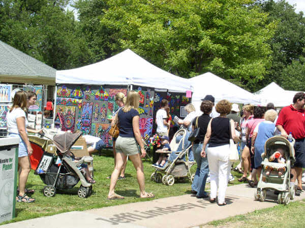 Several more booths by regional artists.