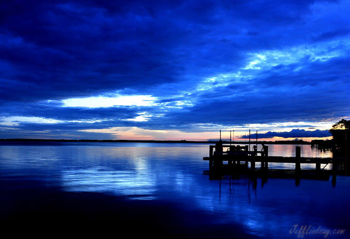 Sunset on the shores of the village of Winneconne.