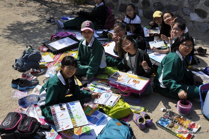 Students in Seoul doing art at the Korean Culture Museum.