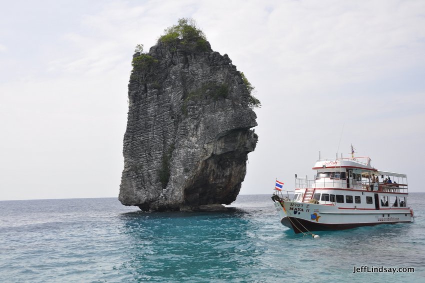 Rocks and islands like this one near Lanta Osland can have remarkable diving opportunities.