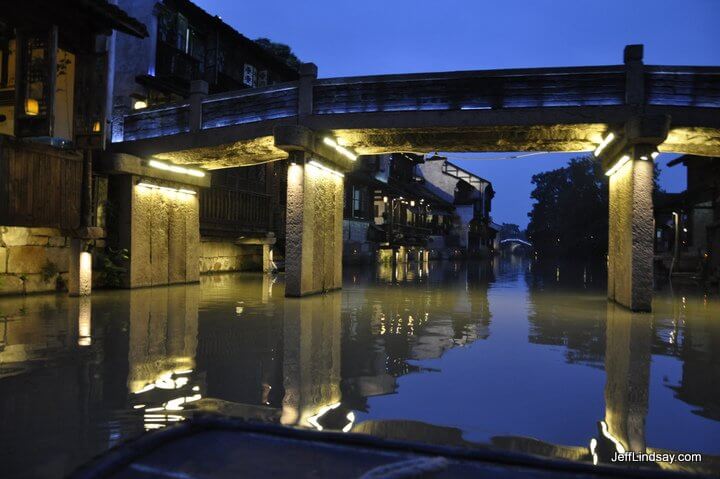 A bridge over the canal in Wuzhen.