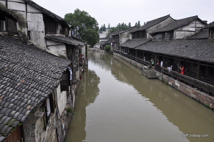 A canal scene in Wuzhen.