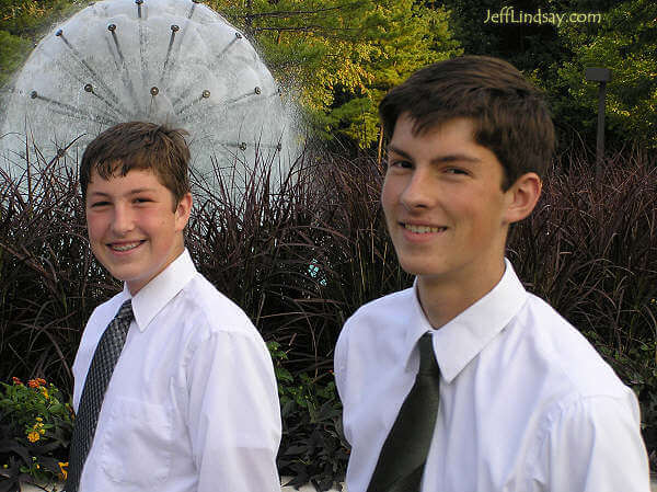 Mark and Benjamin at the LDS Chicago Temple, Aug. 10, 2005.