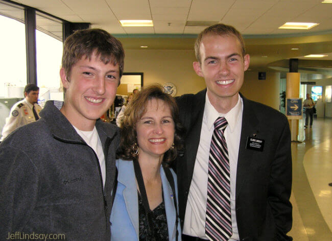 Daniel Lindsay and parents at the airport, Oct. 24, 2007. 
