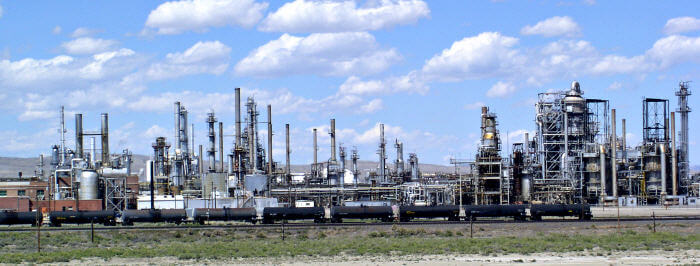 A view of Sinclair Oil Company in Sinclair, Wyoming, as viewed from I-80 while doing a similar speed.