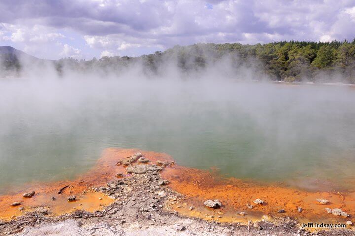 New Zealand: Champagne Pool 2