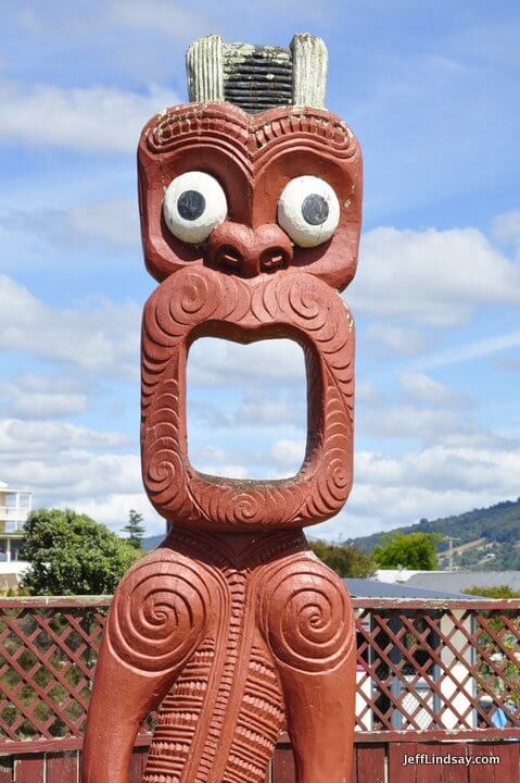 New Zealand: Maori carving or statue 