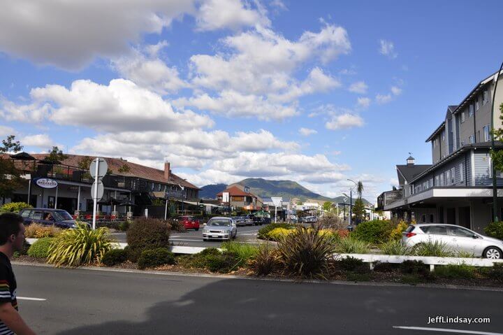 New Zealand: Taupo City 