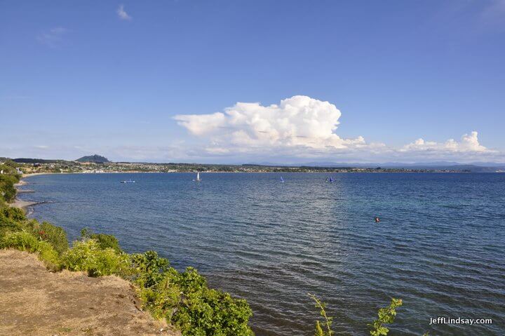 New Zealand: Lake Taupo