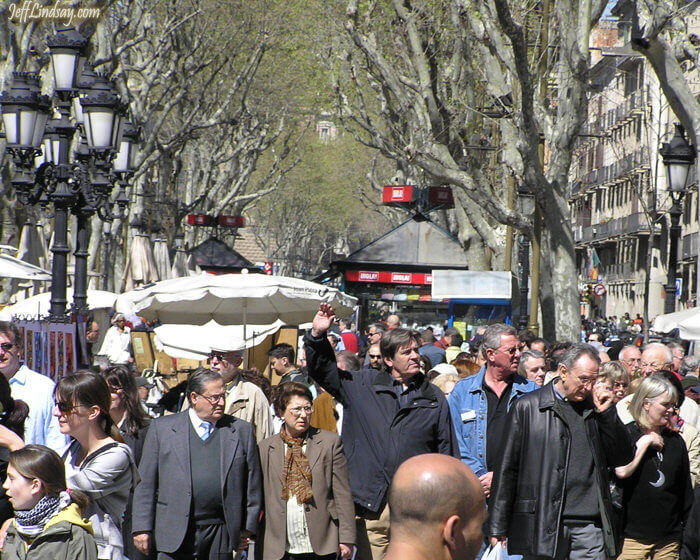 Crowd on the street, La Rambla.