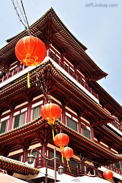 Another view of the Buddha Tooth Relic Temple.